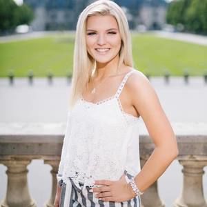 Meet your Posher, Devin